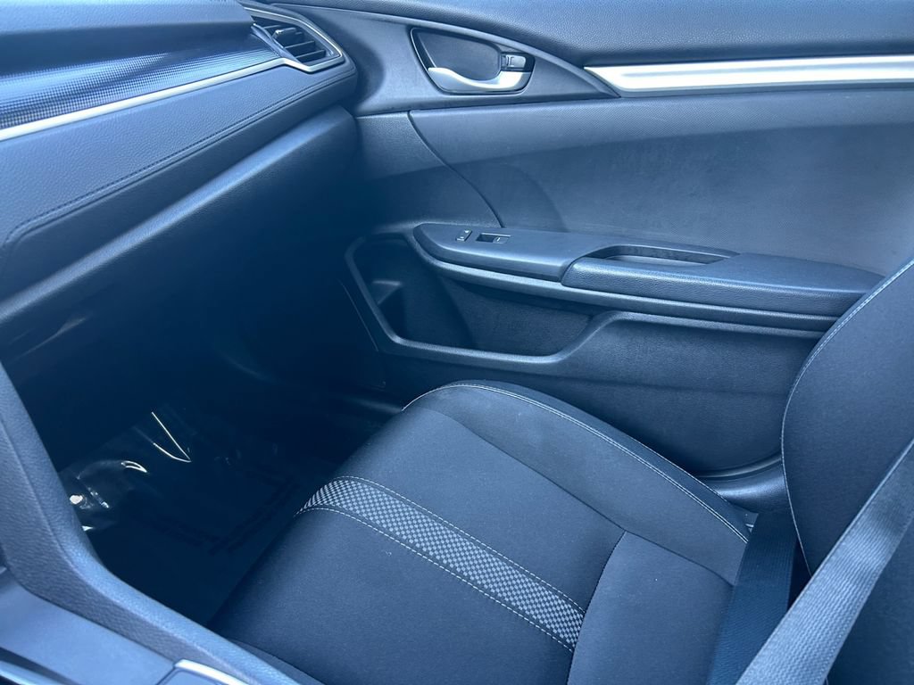 Used 2019 Honda Civic Sport image 5