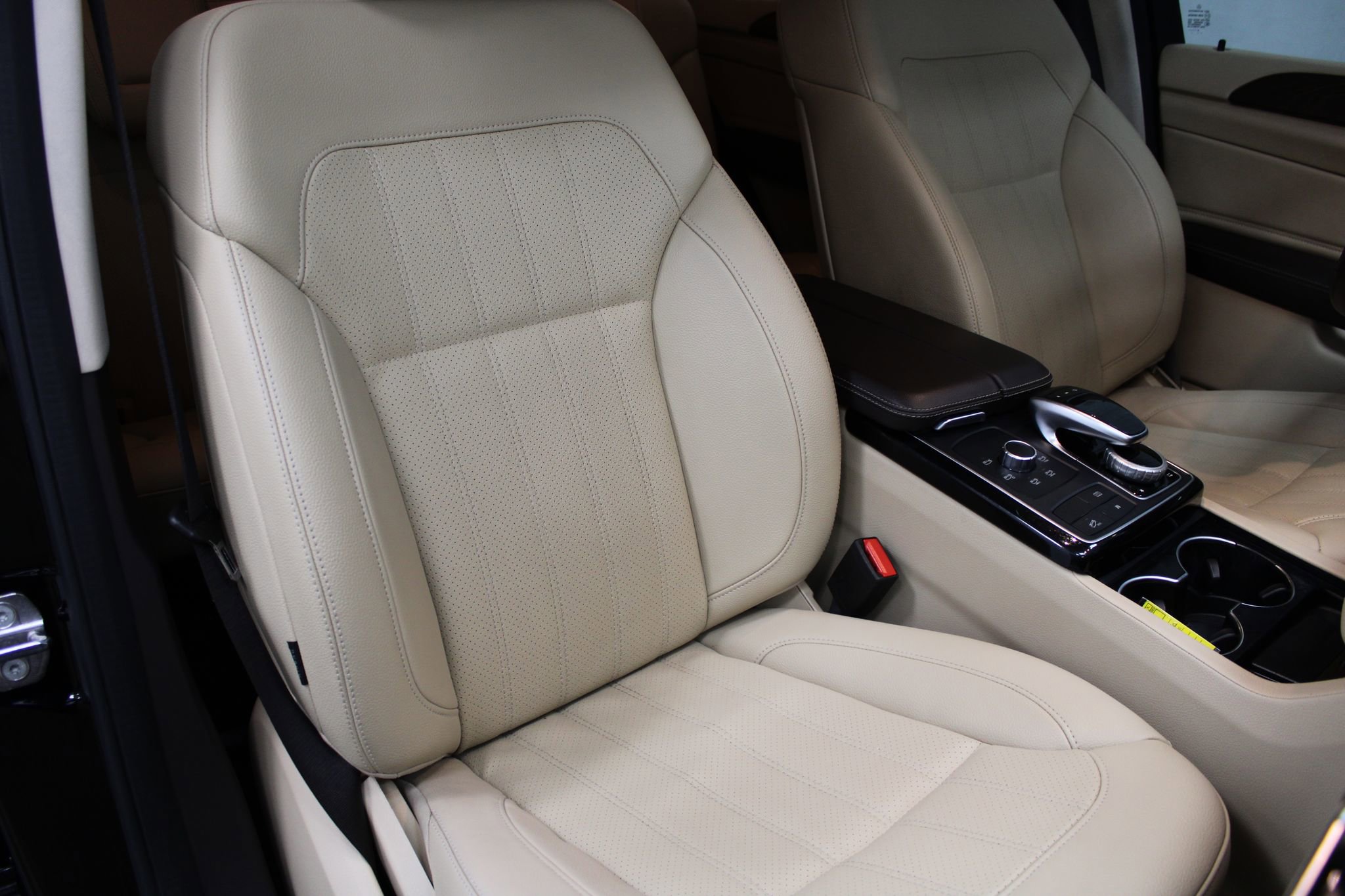 Used 2019 Mercedes-Benz GLE 400 4MATIC image 29