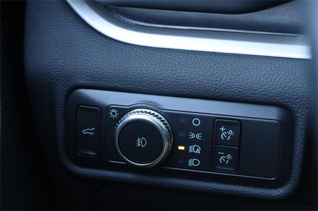 Used 2021 Ford Explorer XLT w/ Equipment Group 202A image 21