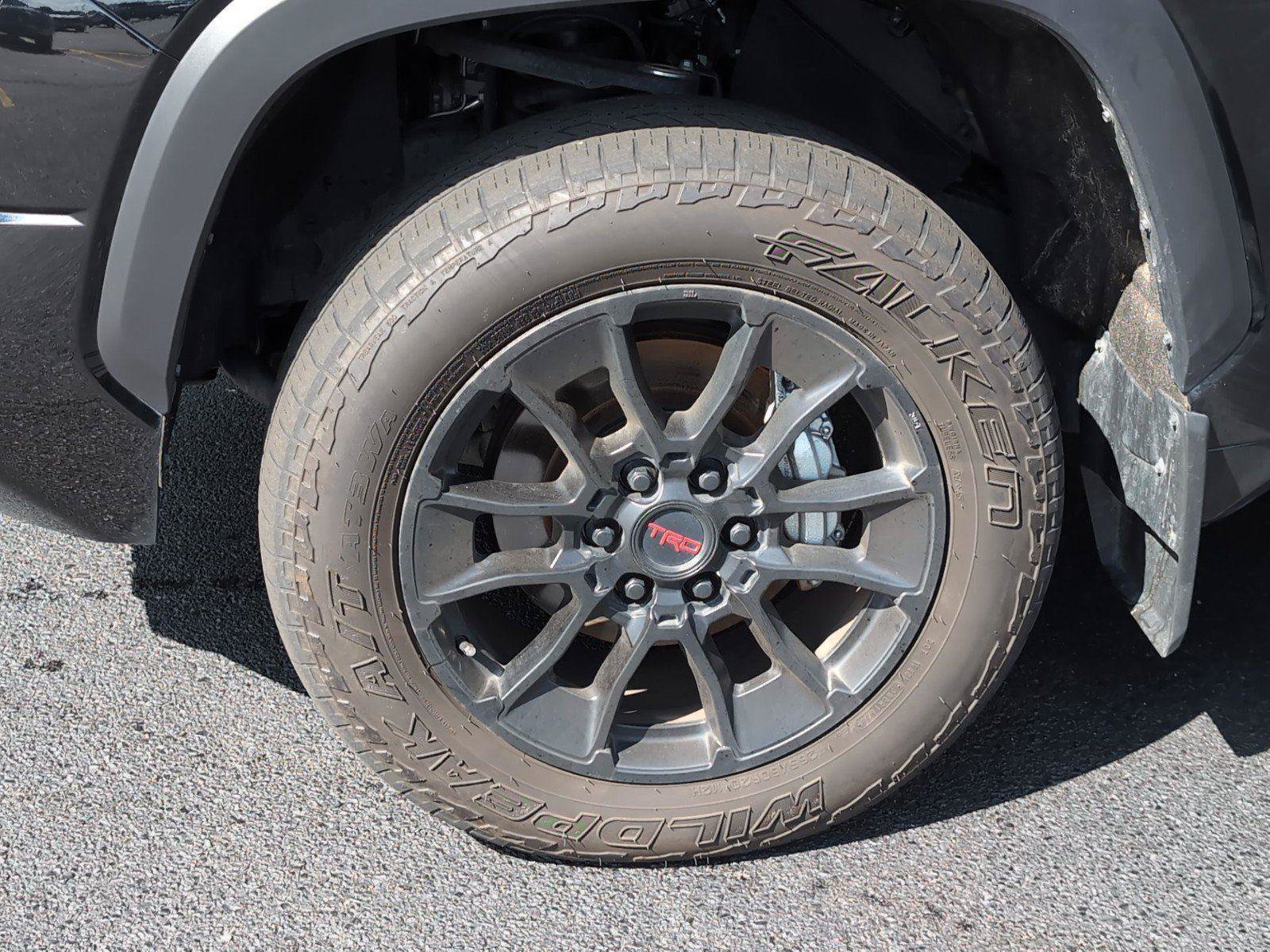Used 2024 Toyota Tundra SR5 w/ SR5 Premium Package AWD/4WD image 11