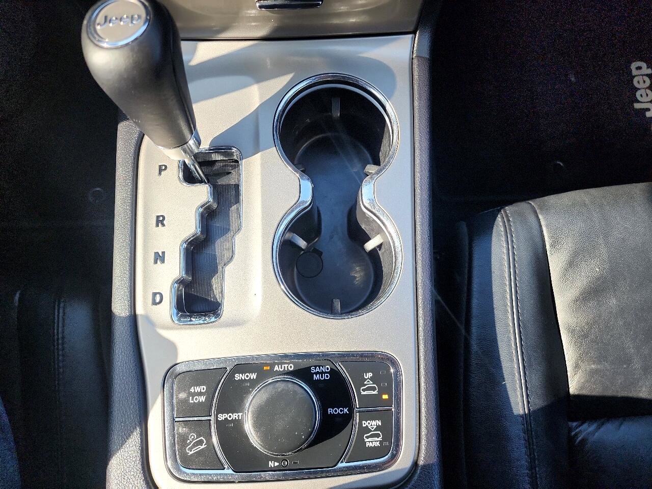 Used 2012 Jeep Grand Cherokee Laredo image 17