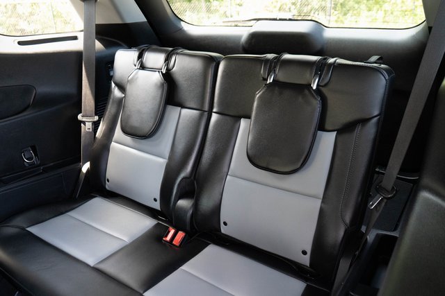 Used 2022 Ford Explorer XLT w/ Equipment Group 202A image 24