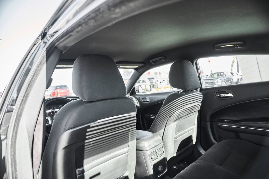 Used 2013 Dodge Charger SE RWD image 40