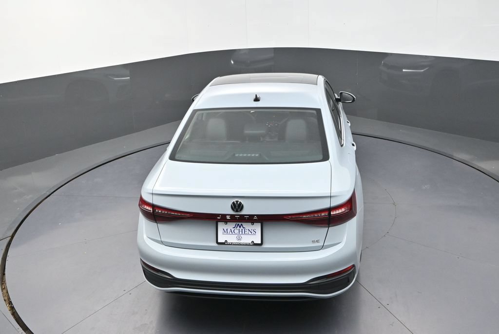 New 2026 Volkswagen Jetta SE FWD image 17