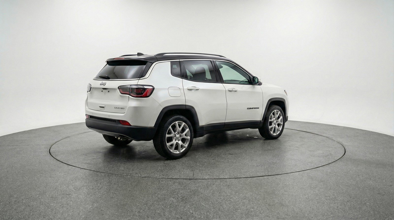 Used 2025 Jeep Compass Limited AWD/4WD image 9