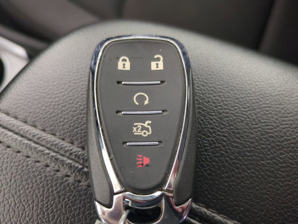 Used 2025 Chevrolet Malibu LT image 34