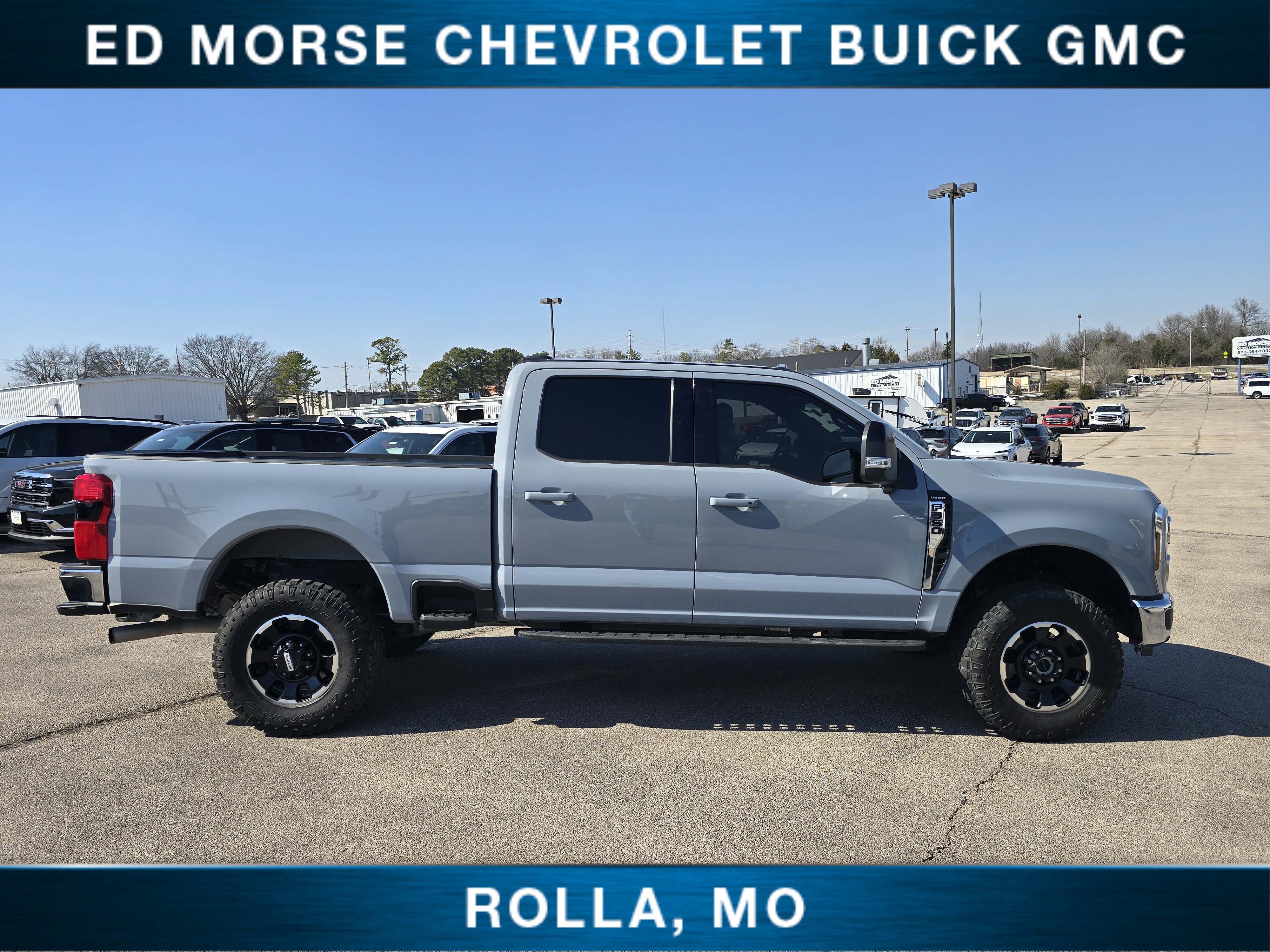 Used 2025 Ford F350 Lariat w/ Tremor Off-Road Package AWD/4WD image 2