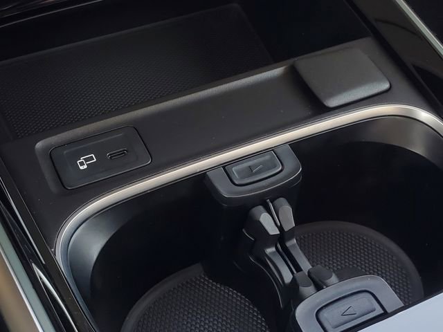 Used 2023 Mercedes-Benz GLB 250 4MATIC image 22