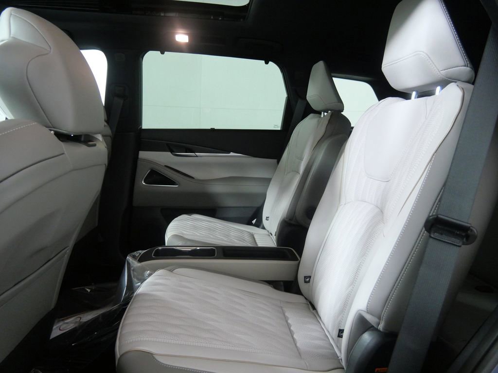 New 2026 INFINITI QX60 Autograph w/ Dark Cargo Package image 15