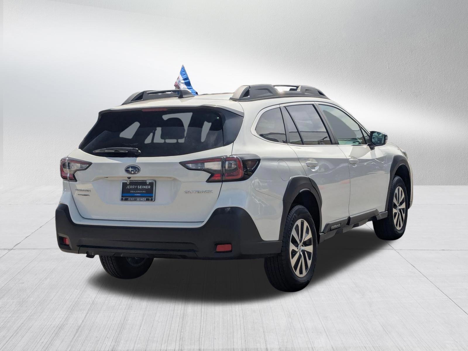 Used 2025 Subaru Outback Premium AWD/4WD image 5