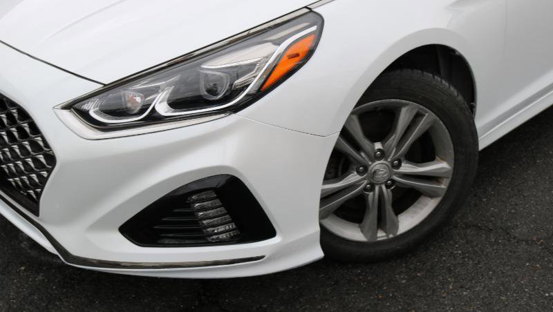 Used 2019 Hyundai Sonata Limited w/ Ultimate Package 04 FWD image 4