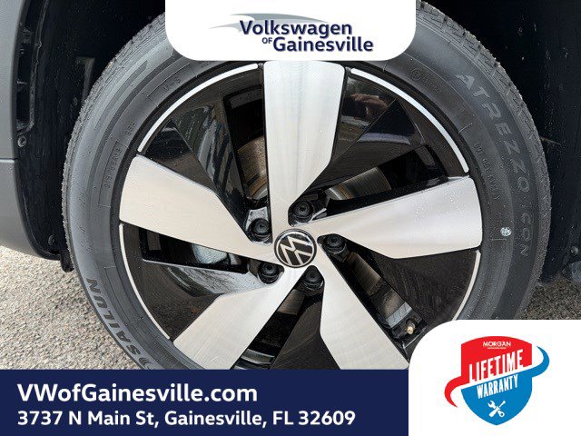Certified 2024 Volkswagen Taos S image 27