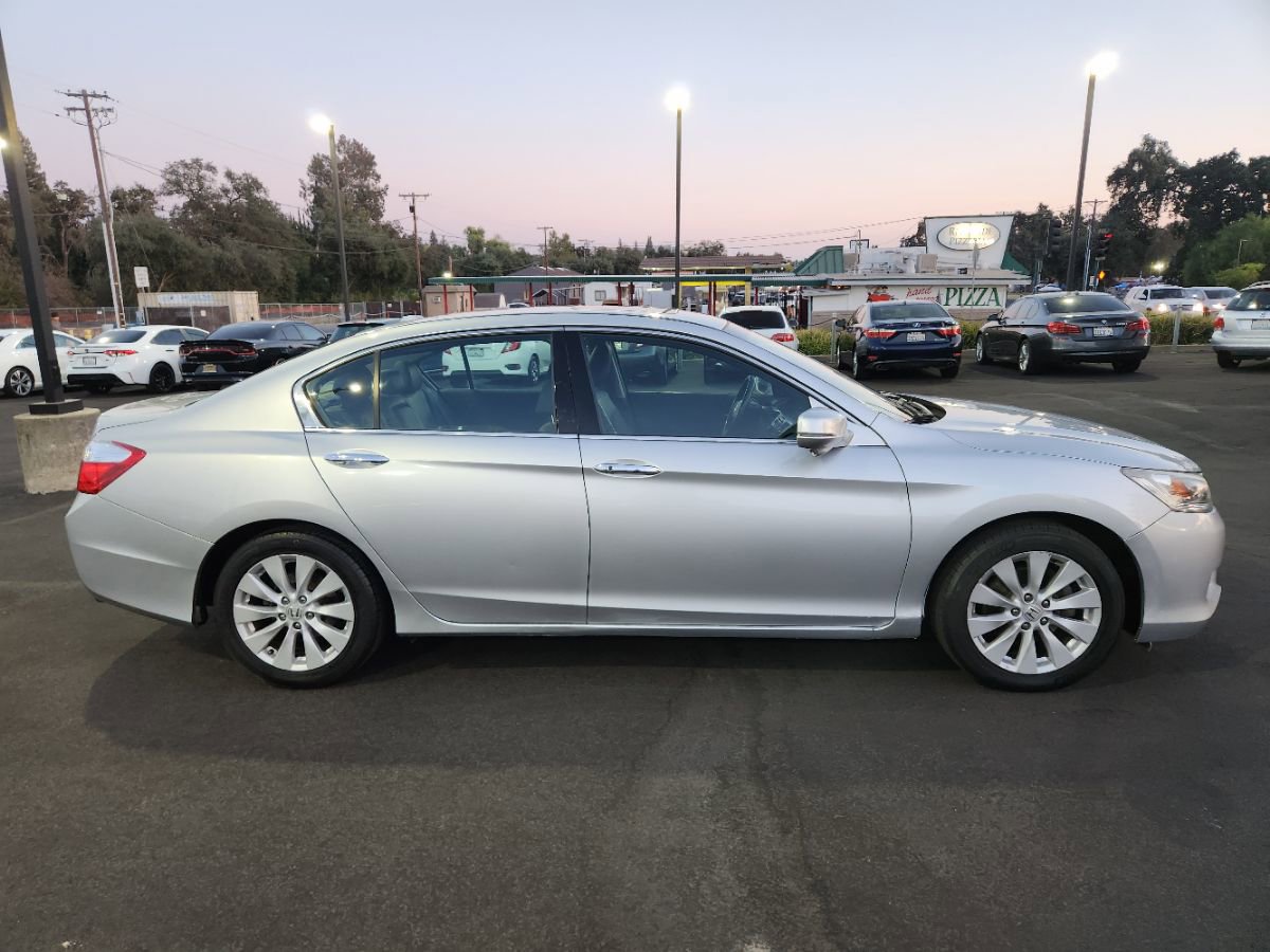 Used 2013 Honda Accord Touring image 5