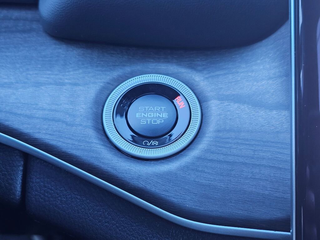 New 2024 Jeep Grand Cherokee Limited 4xe w/ Luxury Tech Group II image 26