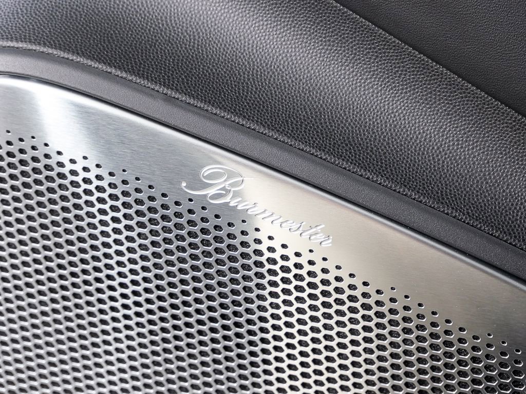 New 2026 Porsche Macan Turbo Electric image 7