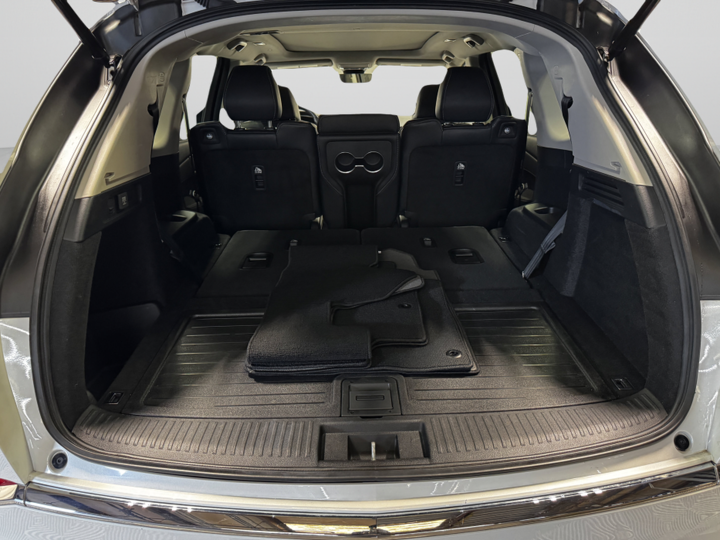 Certified 2023 Acura MDX w/ Technology Package AWD/4WD image 37
