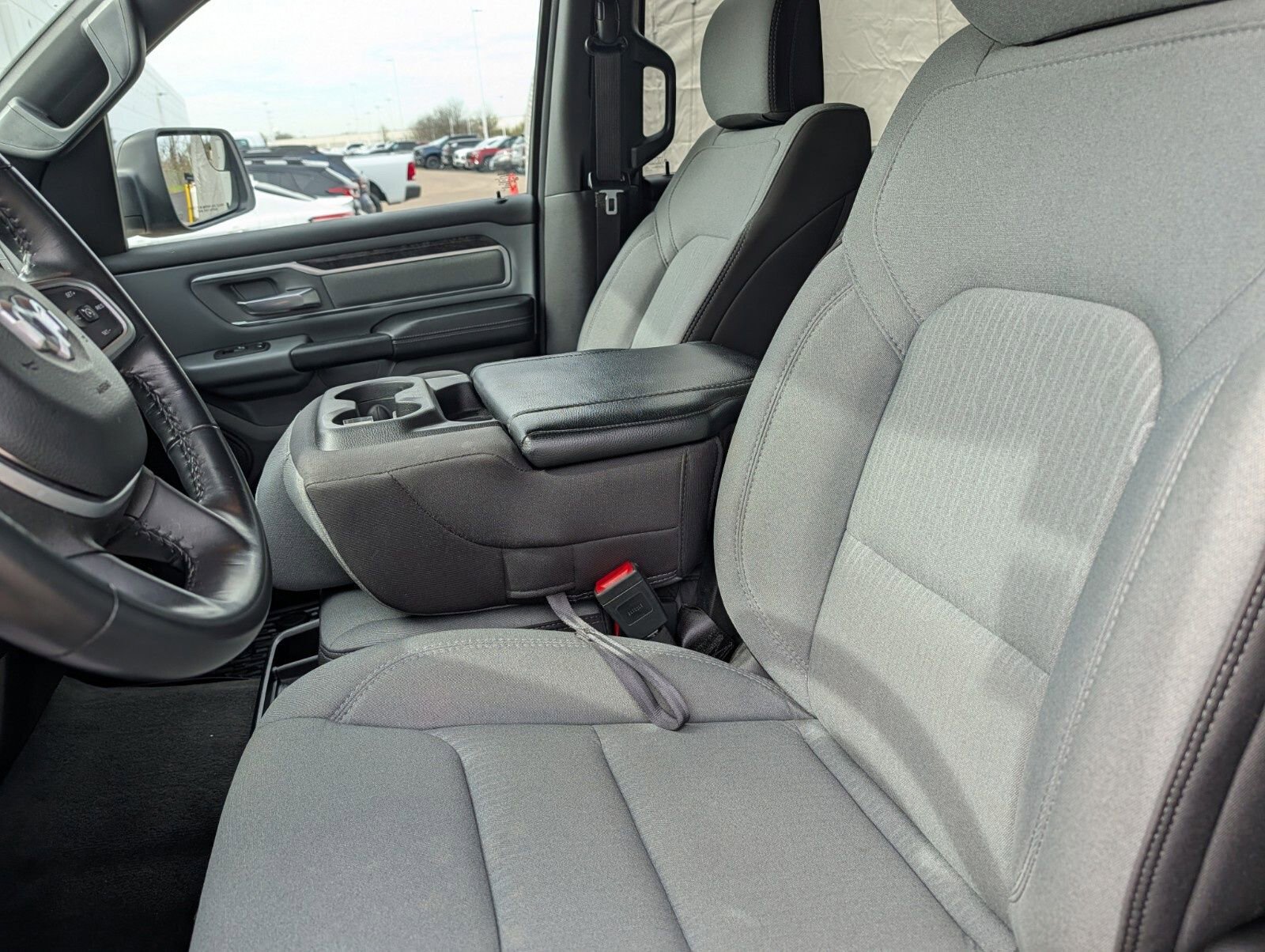 Used 2022 RAM 1500 Big Horn AWD/4WD image 18