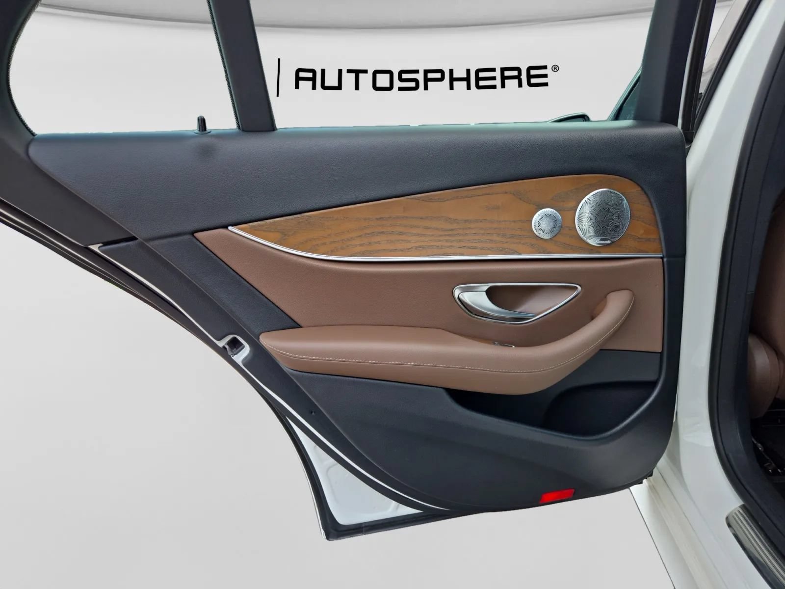 Used 2018 Mercedes-Benz E 300 image 24