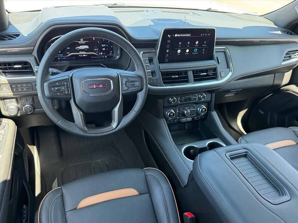 Used 2023 GMC Yukon XL AT4 w/ Technology Package AWD/4WD image 15
