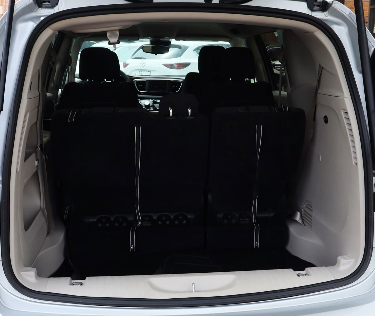 Used 2023 Chrysler Voyager LX FWD image 24
