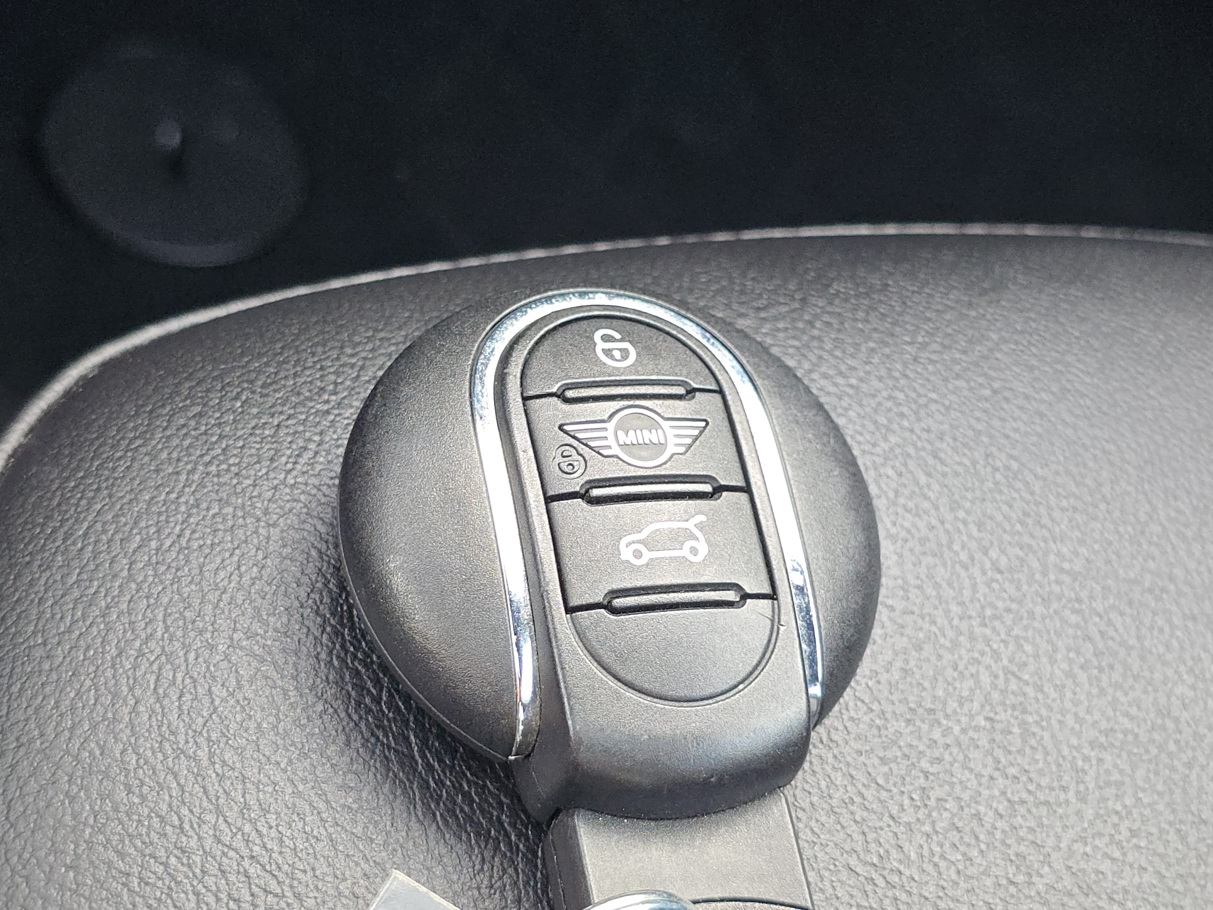 Used 2019 MINI Cooper Clubman S w/ Premium Package AWD/4WD image 27
