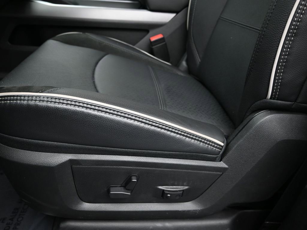 New 2026 RAM 3500 Laramie w/ Max Tow Package image 32