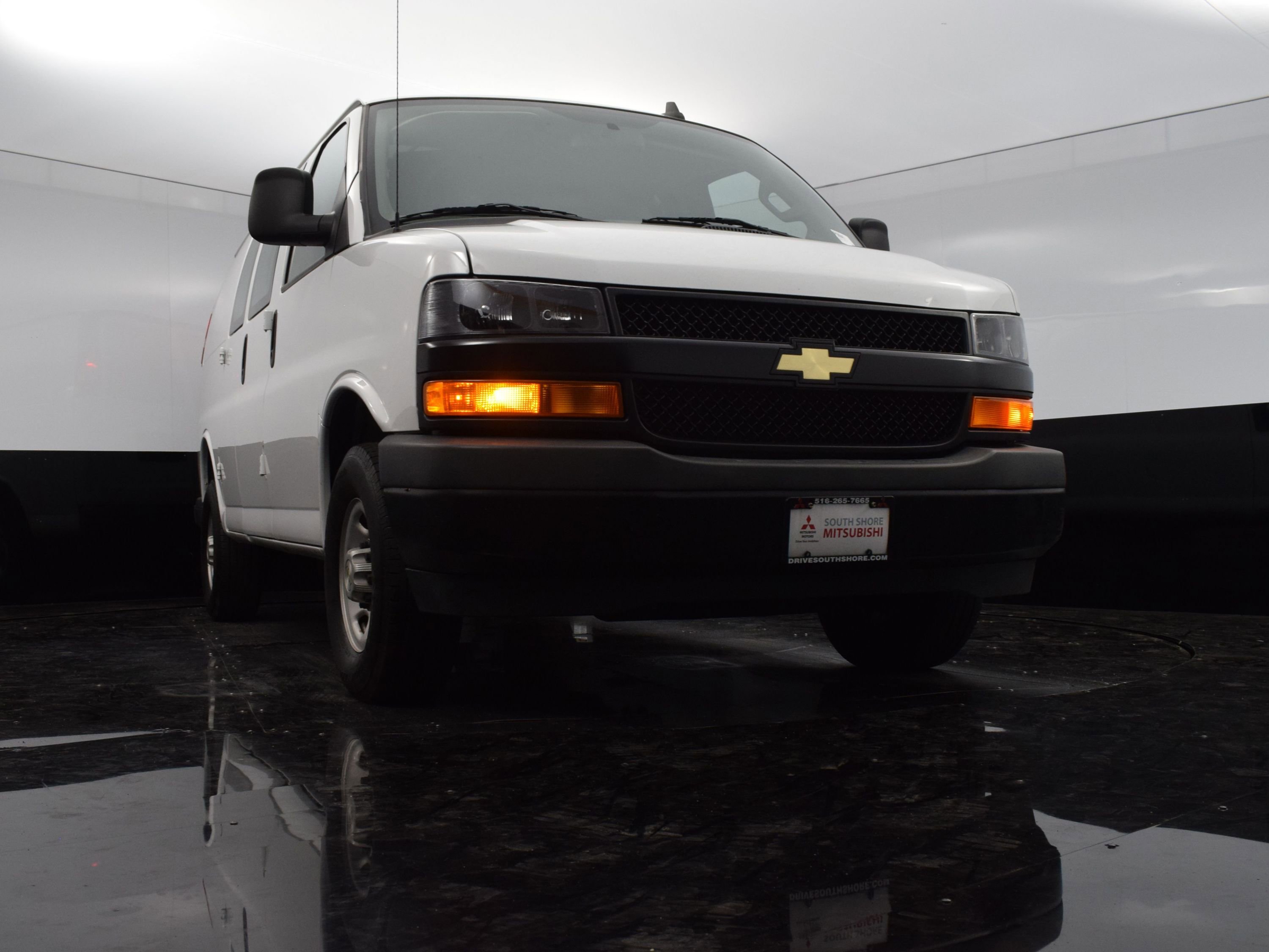 Used 2022 Chevrolet Express 2500 w/ Driver Convenience Package image 16