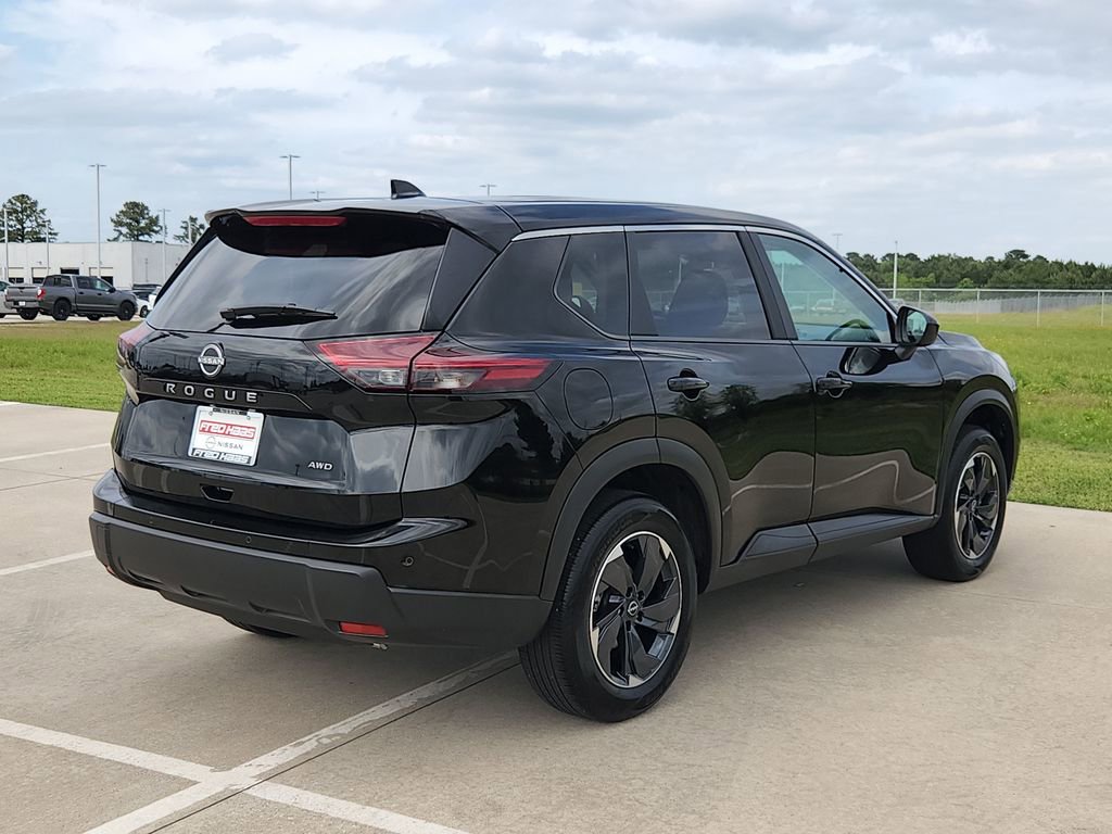 Used 2025 Nissan Rogue SV AWD/4WD image 5