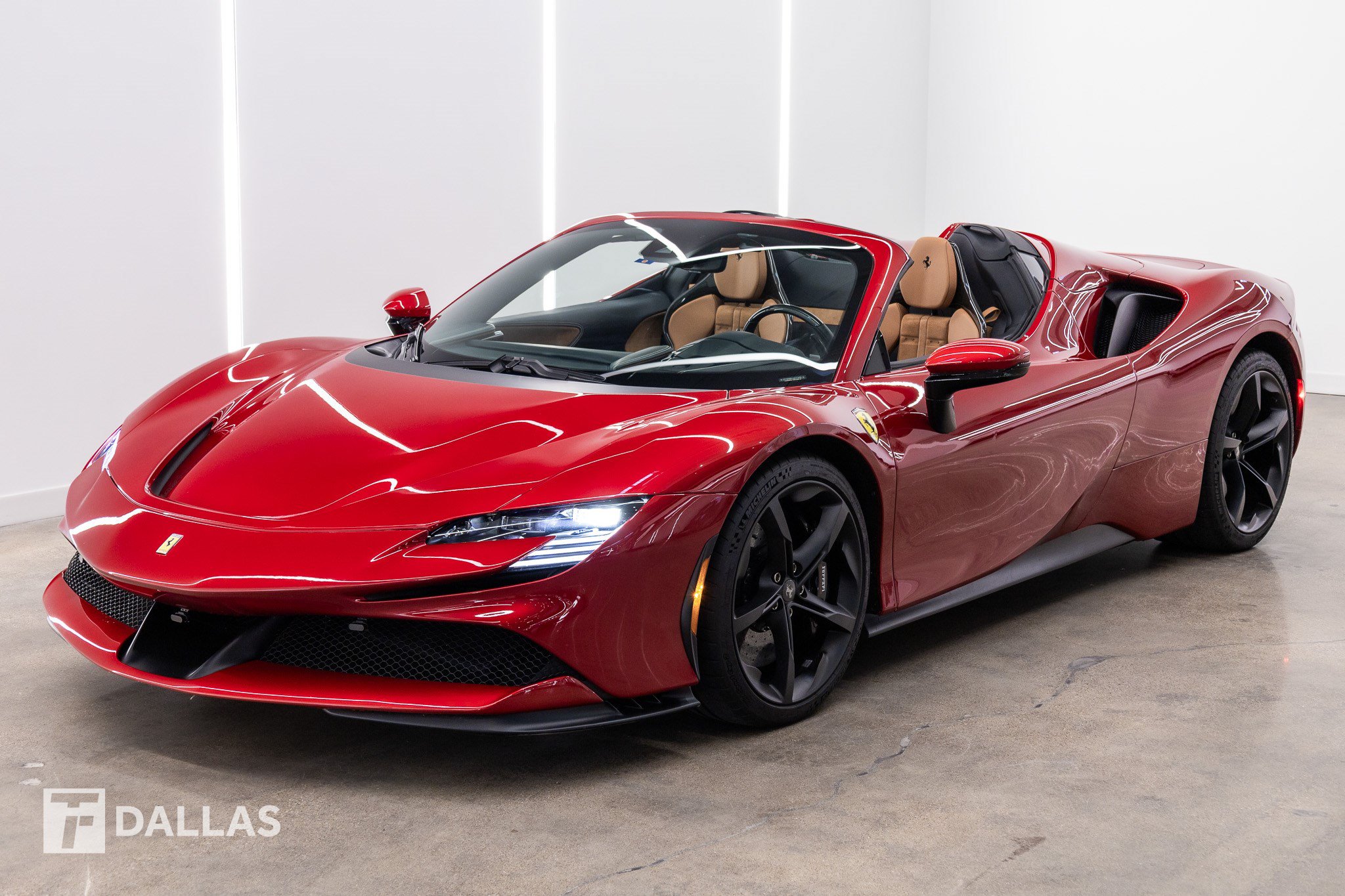 Used 2025 Ferrari SF90 Spider AWD/4WD image 2
