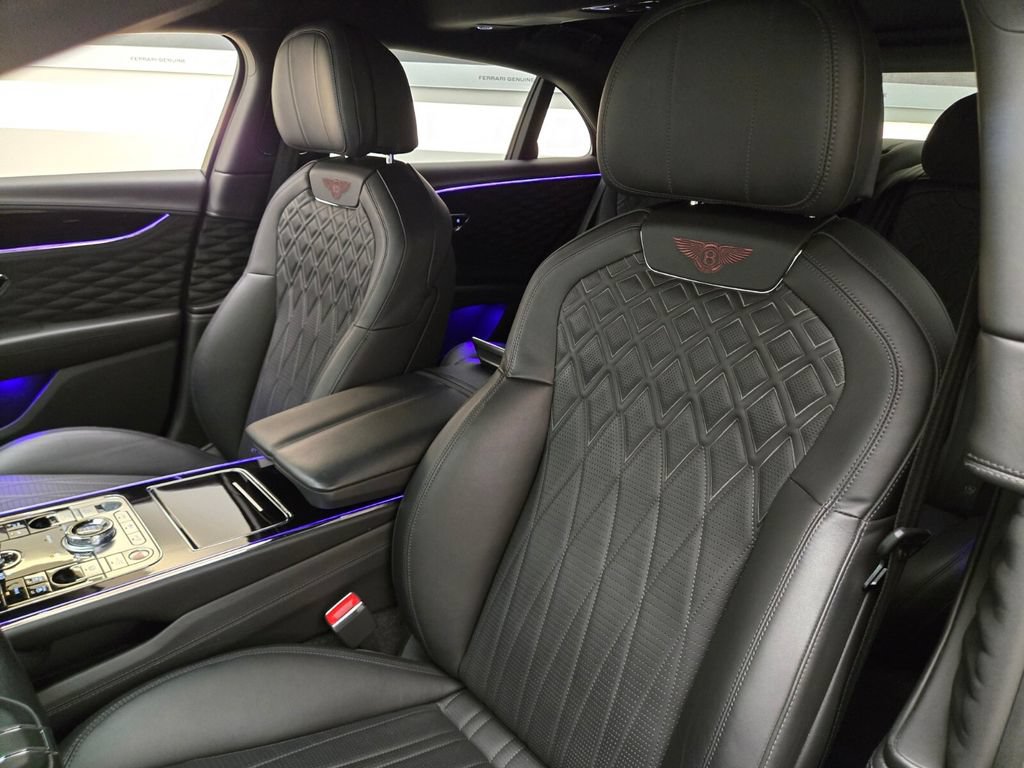 Used 2021 Bentley Flying Spur V8 AWD/4WD image 26