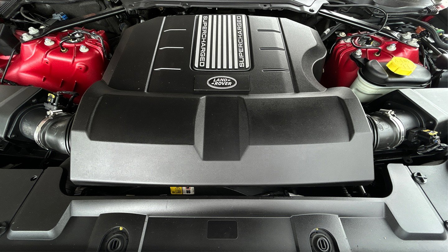 Used 2014 Land Rover Range Rover Long Wheelbase Autobiography image 9