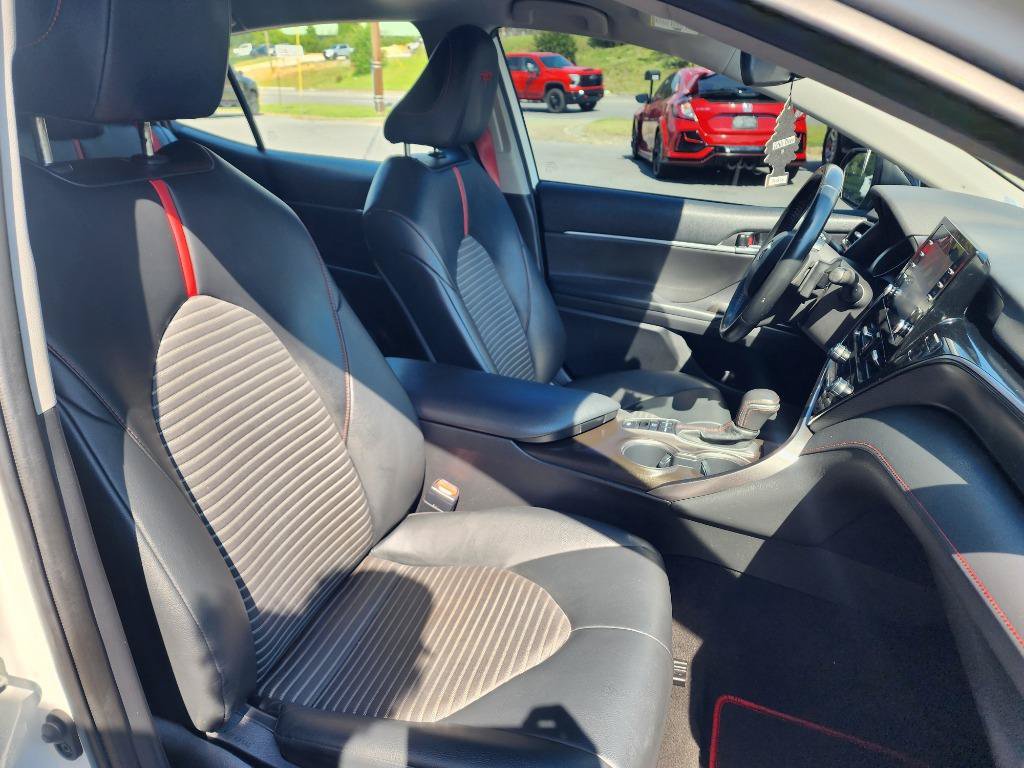 Used 2022 Toyota Camry TRD FWD image 11