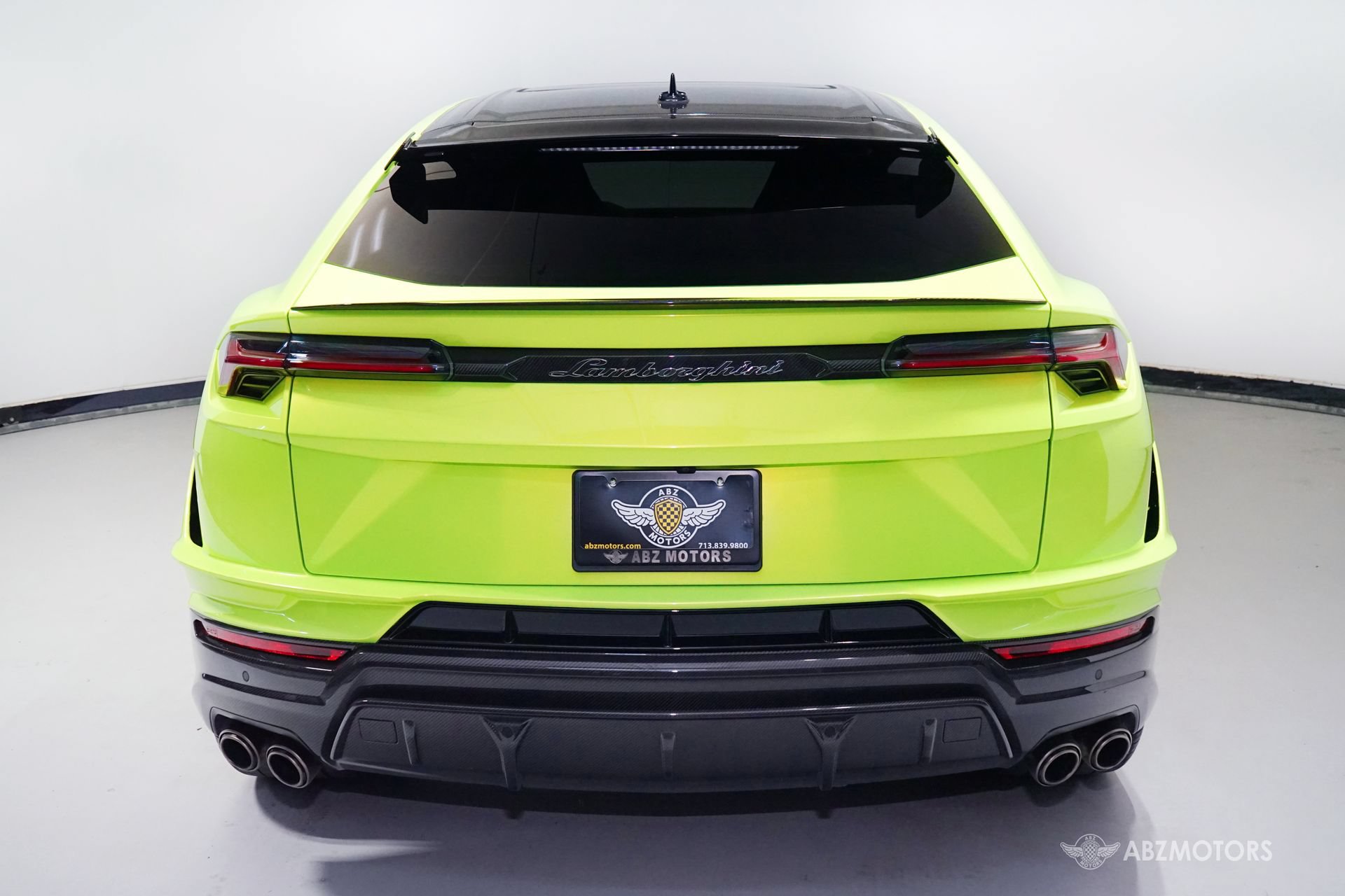 Used 2024 Lamborghini Urus Performante AWD/4WD image 8