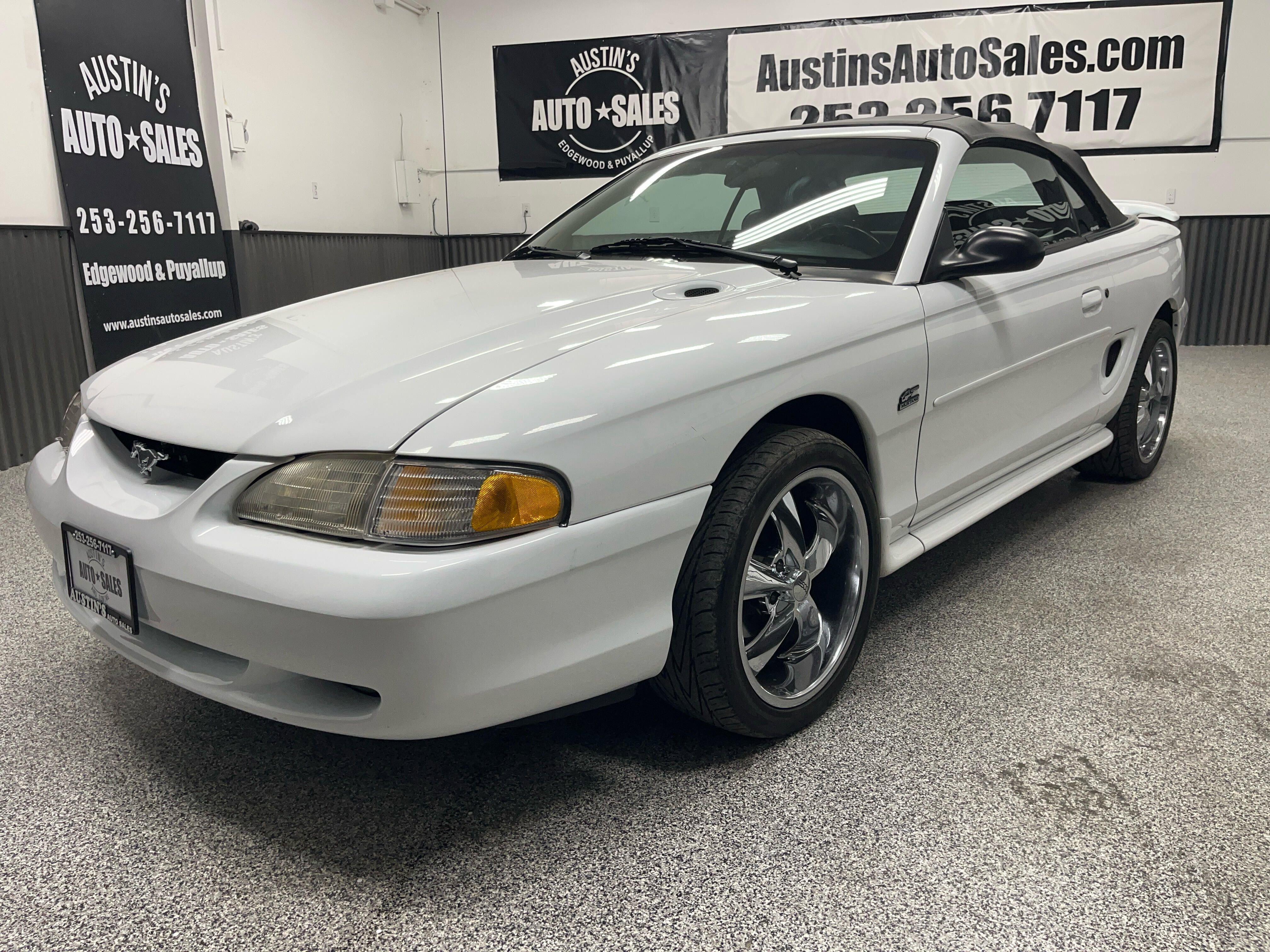 Used 1995 Ford Mustang GT RWD image 6