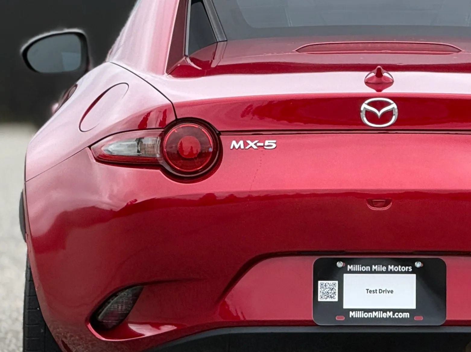 Used 2020 MAZDA MX-5 Miata RF Grand Touring RWD image 12
