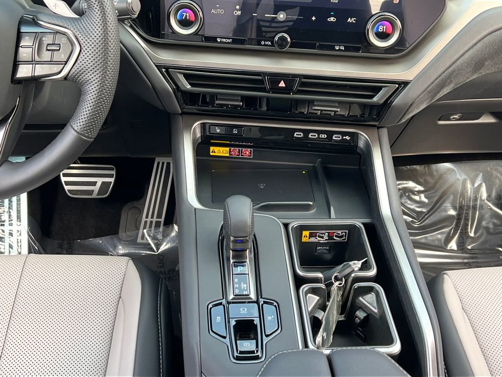 Certified 2026 Lexus TX 500h AWD w/ Technology Package image 14