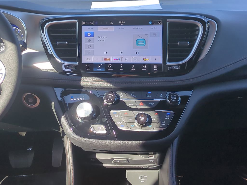 New 2026 Chrysler Pacifica Pinnacle AWD/4WD image 19