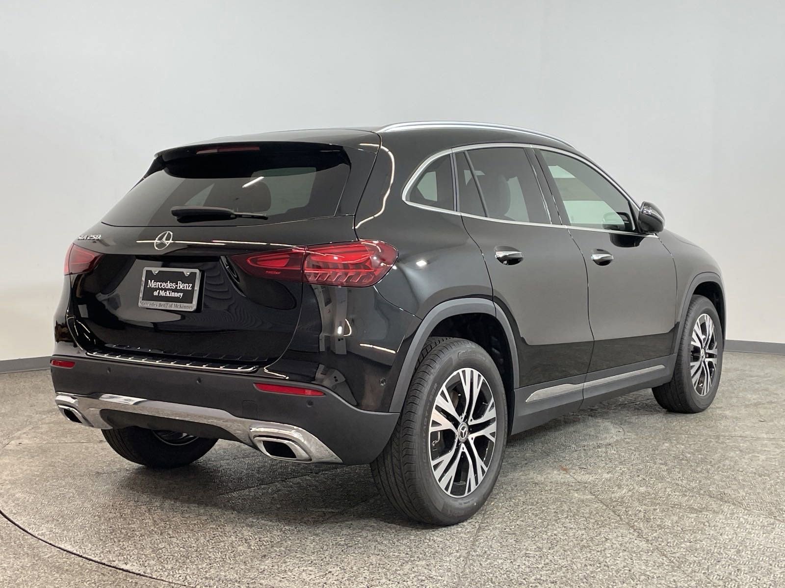 Certified 2025 Mercedes-Benz GLA 250 image 8