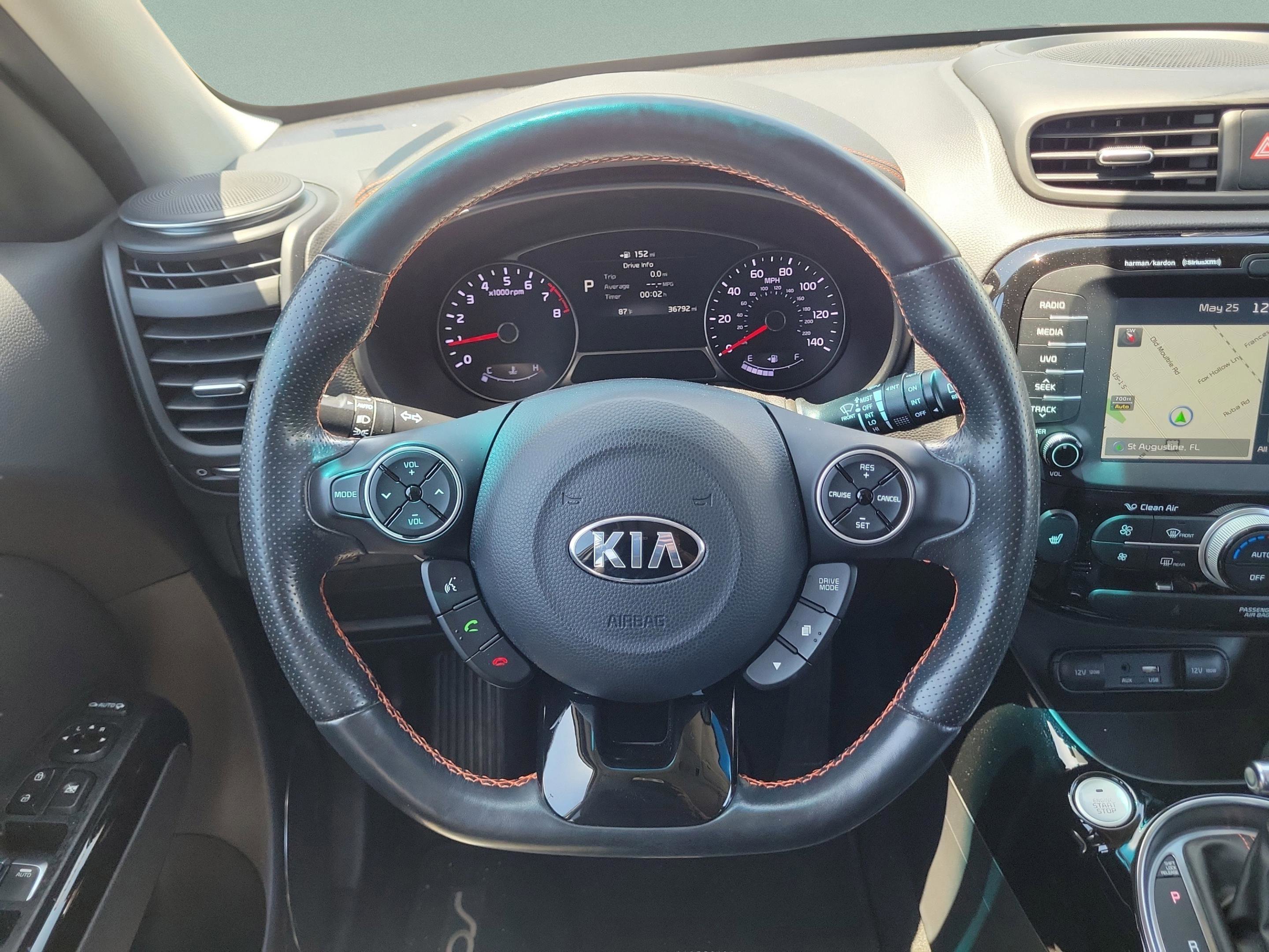 Used 2017 Kia Soul ! w/ Tech Package FWD image 13
