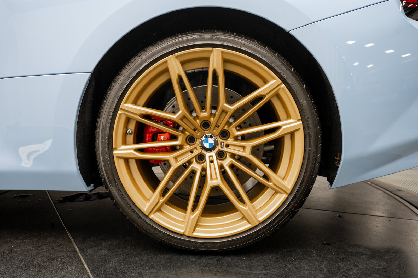 Used 2026 BMW M2 w/ Lighting Package RWD image 30
