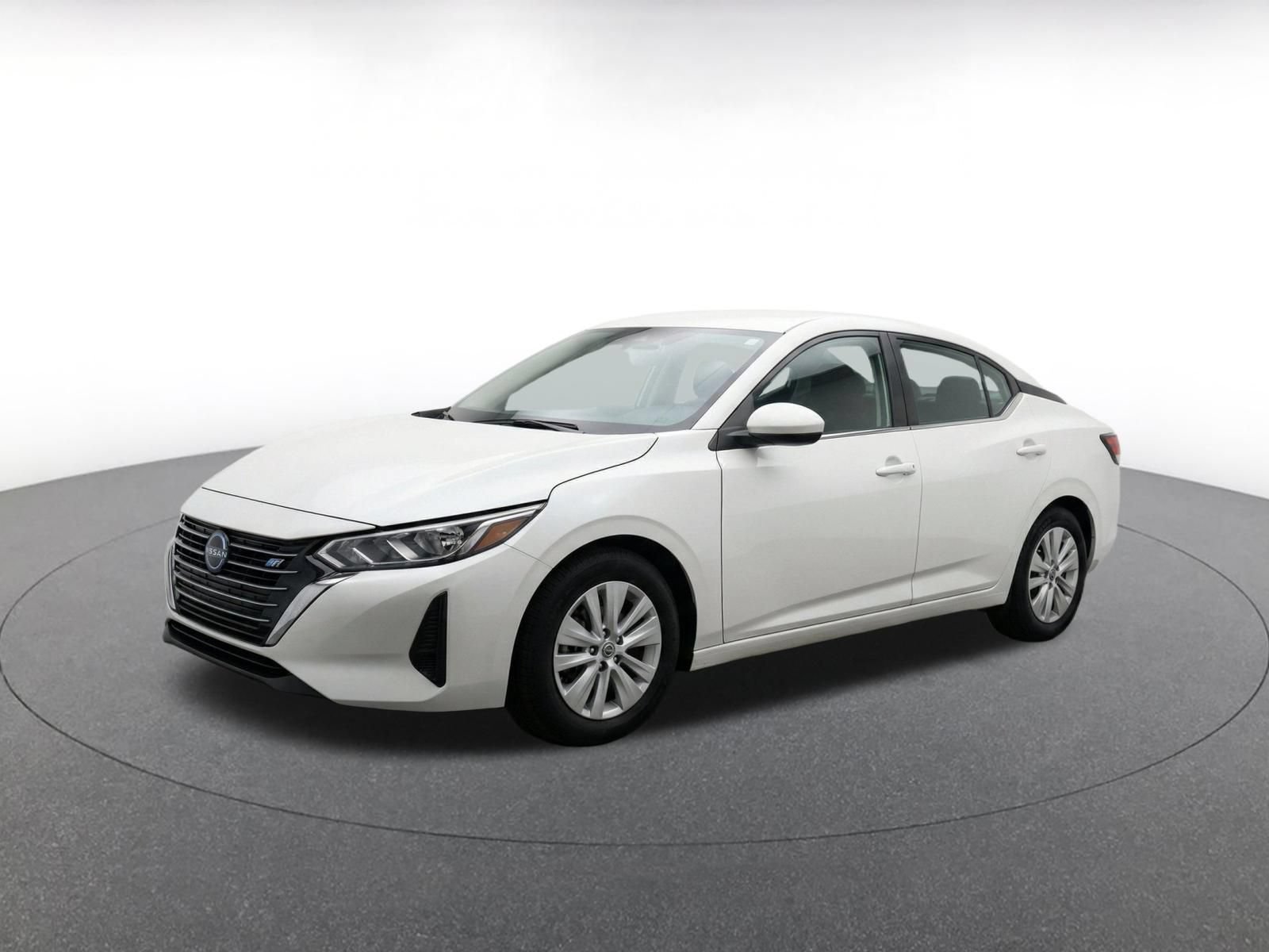 Used 2025 Nissan Sentra S FWD image 3