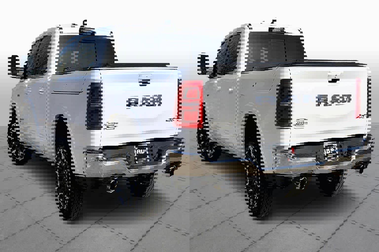 New 2026 RAM 1500 Limited w/ Trailer Tow Group image 12