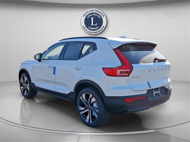 New 2025 Volvo XC40 B5 Plus w/ Protection Package Premier image 3
