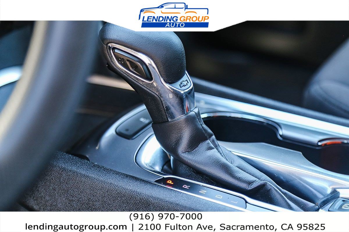 Used 2023 Chevrolet Malibu LT FWD image 21