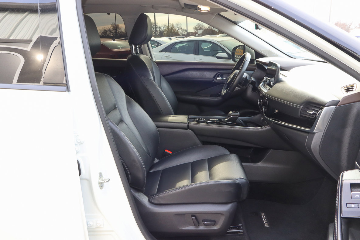 Used 2023 Nissan Rogue SL w/ SL Premium Package AWD/4WD image 26