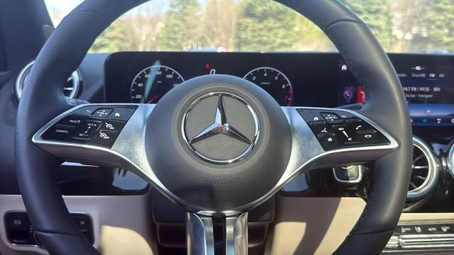 Certified 2025 Mercedes-Benz GLA 250 4MATIC image 28