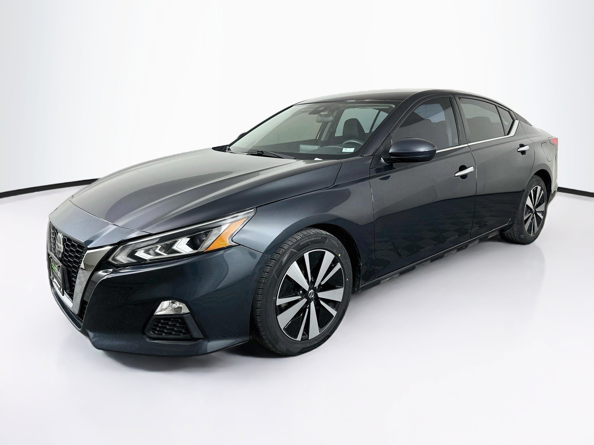 Used 2022 Nissan Altima 2.5 SV FWD image 3