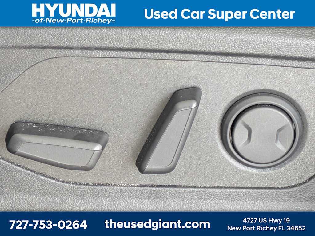 Certified 2024 Hyundai Tucson SEL w/ Convenience Package FWD image 23