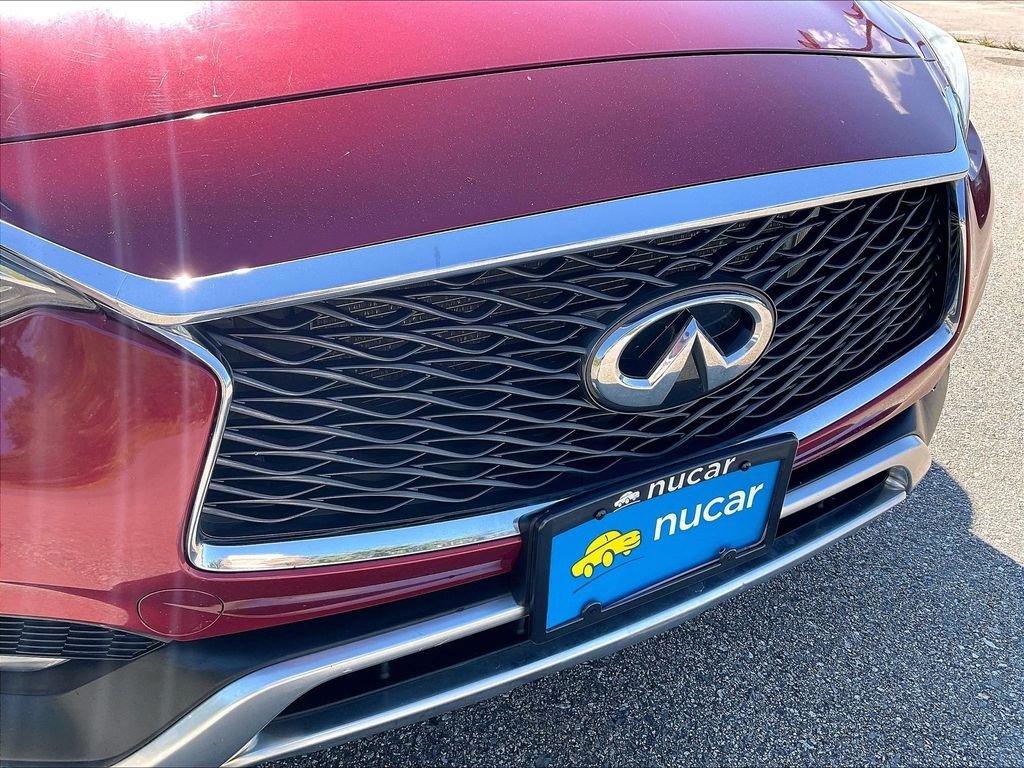 Used 2017 INFINITI QX30 Premium AWD/4WD image 29