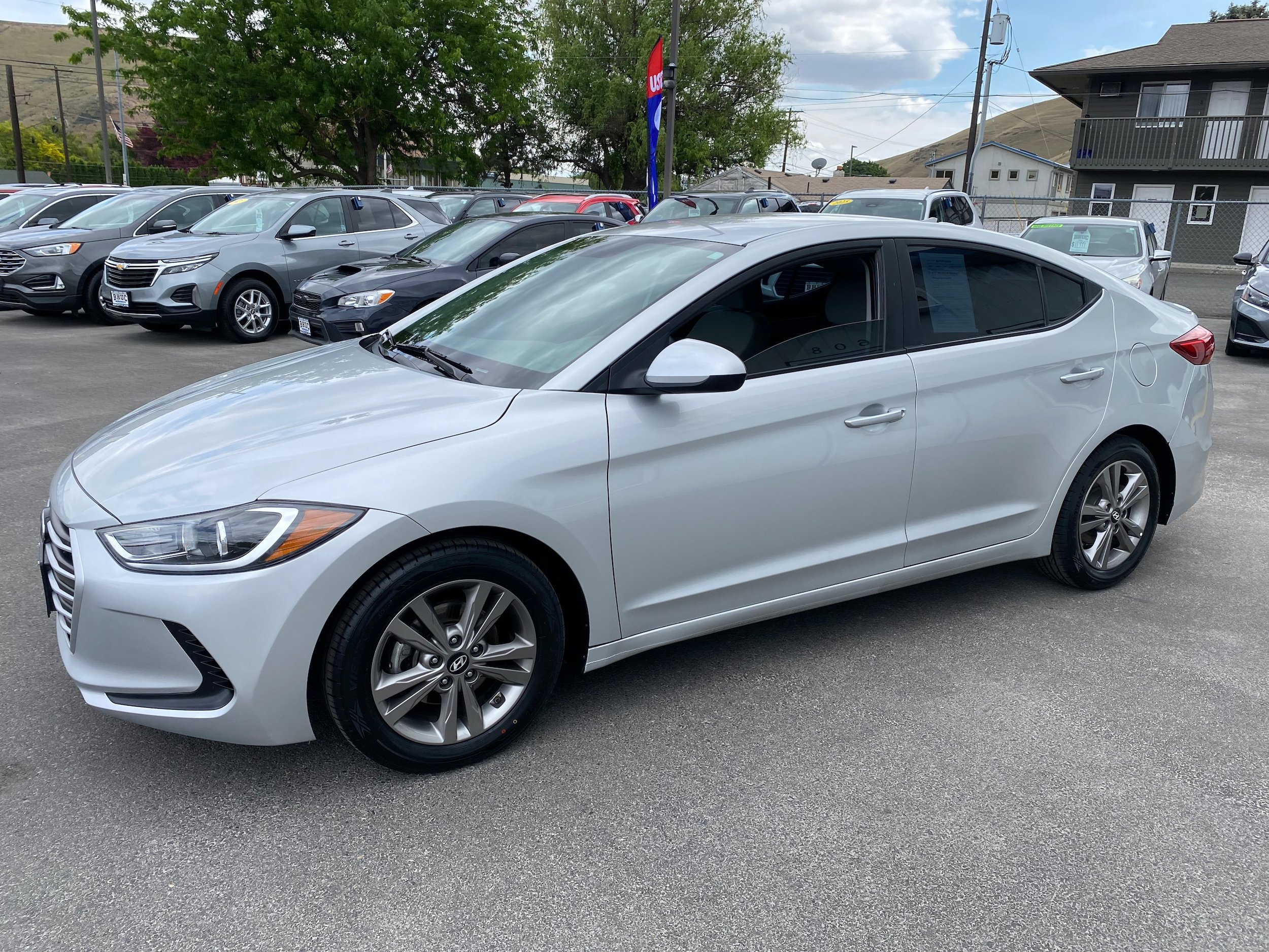Used 2018 Hyundai Elantra SEL FWD image 3